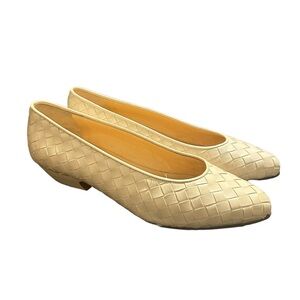 Bottega Veneta Cream Woven Flats